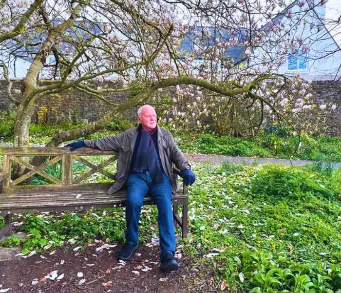 anthony hopkins religion
